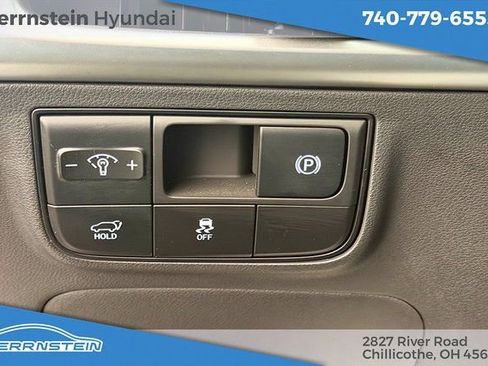 Used 2025 Hyundai Tucson Limited image 17