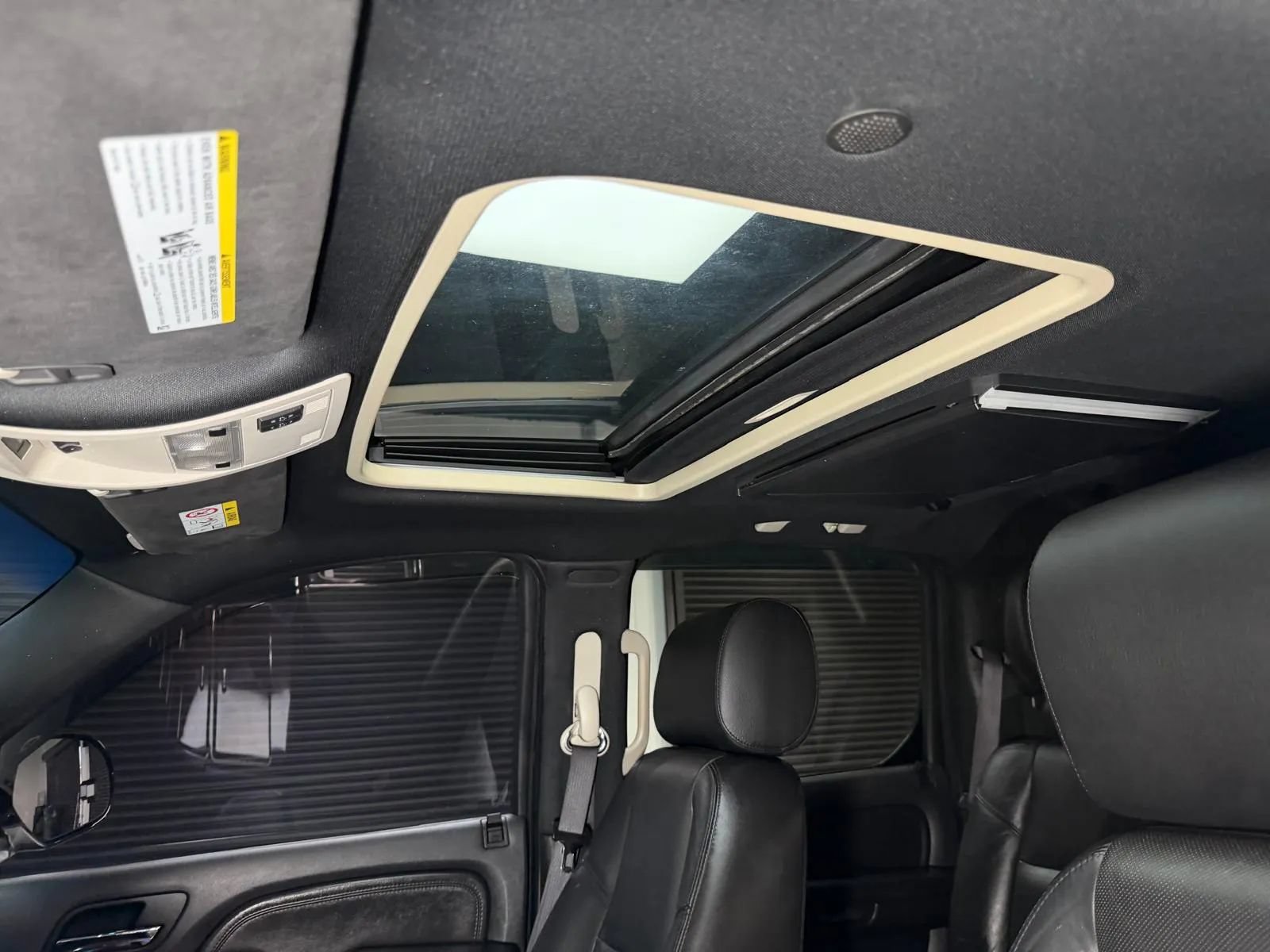 Used 2008 Cadillac Escalade EXT AWD/4WD image 28
