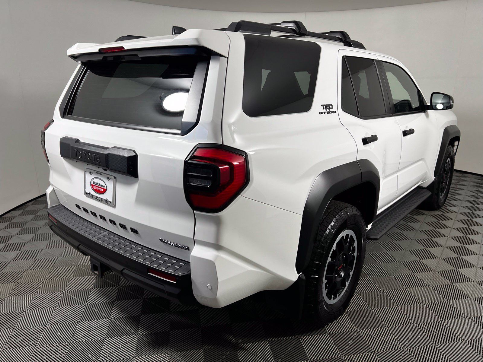 Certified 2025 Toyota 4Runner TRD Off-Road AWD/4WD image 5