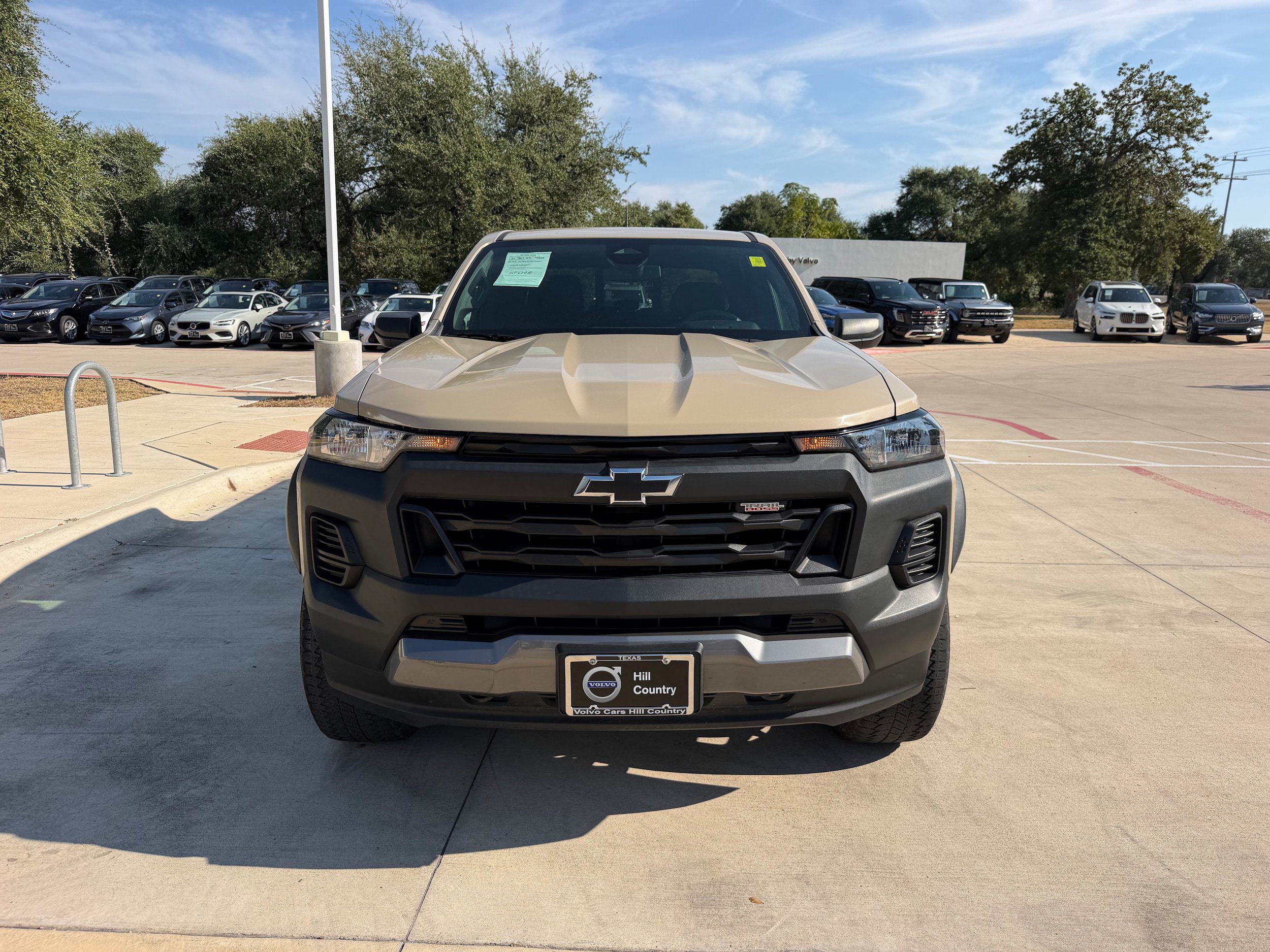 Used 2023 Chevrolet Colorado Trail Boss w/ LPO, Dark Essentials Package AWD/4WD image 8