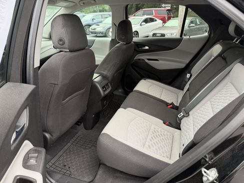 Used 2018 Chevrolet Equinox LT AWD/4WD image 12