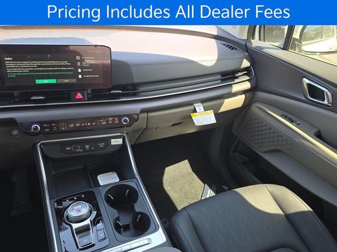 New 2026 Kia Carnival EX FWD image 12