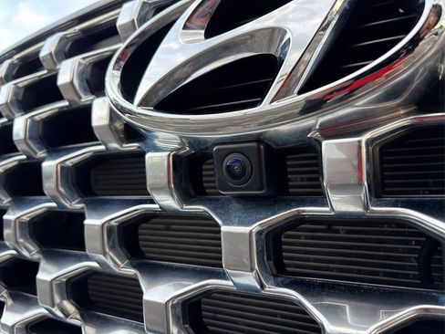 Used 2023 Hyundai Santa Fe Limited image 17