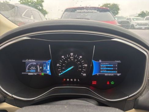 Used 2016 Ford Fusion SE FWD image 17