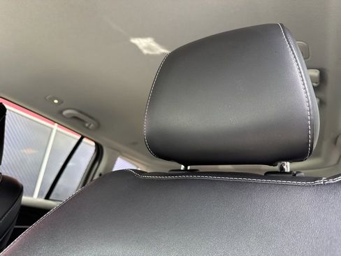 Used 2023 Jeep Grand Cherokee Limited image 28