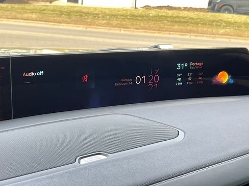 Used 2025 Lincoln Navigator Reserve w/ Jet Appearance Package image 23