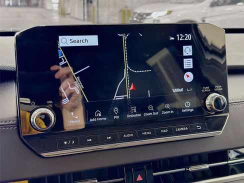 Used 2024 Mitsubishi Outlander 4WD Plug-In Hybrid image 15