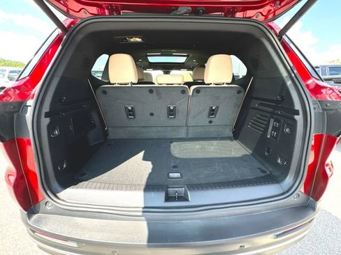Used 2026 Buick Enclave Preferred w/ Power Package AWD/4WD image 27