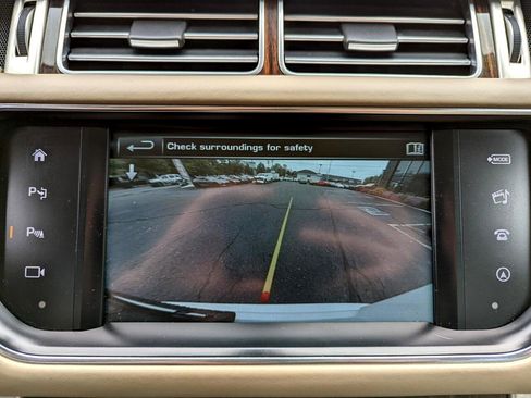 Used 2016 Land Rover Range Rover HSE image 21