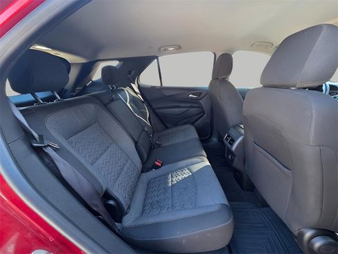 Used 2022 Chevrolet Equinox LT image 9