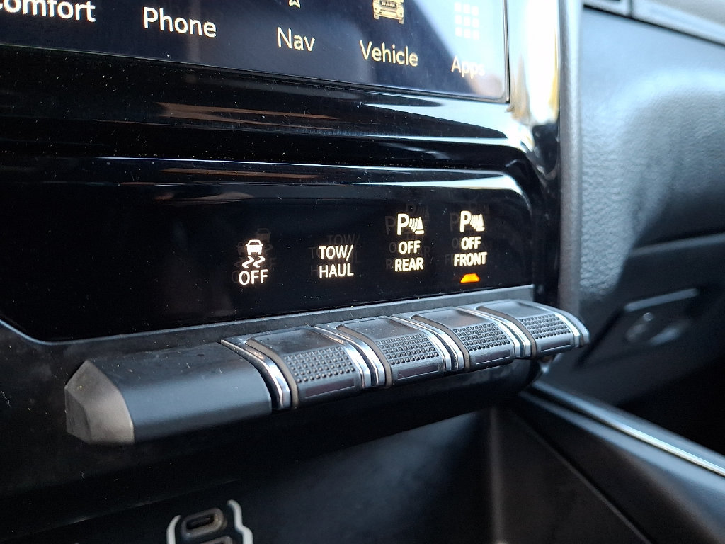Used 2022 RAM 1500 Laramie w/ Sport Appearance Package AWD/4WD image 27