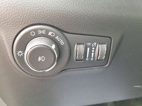 Certified 2022 Jeep Compass Limited AWD/4WD image 15