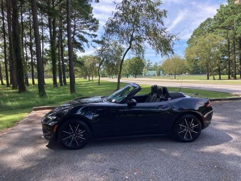 Used 2024 MAZDA MX-5 Miata Grand Touring image 6