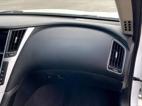 Used 2021 INFINITI Q50 Luxe image 16