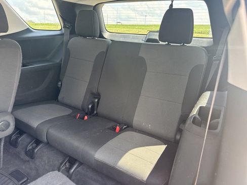 Used 2019 Chevrolet Traverse LT AWD/4WD image 12