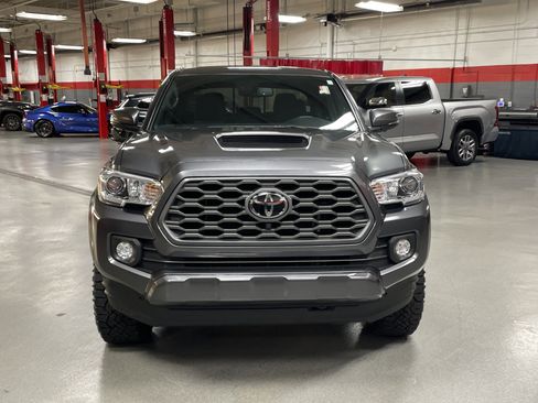Used 2023 Toyota Tacoma TRD Sport image 3