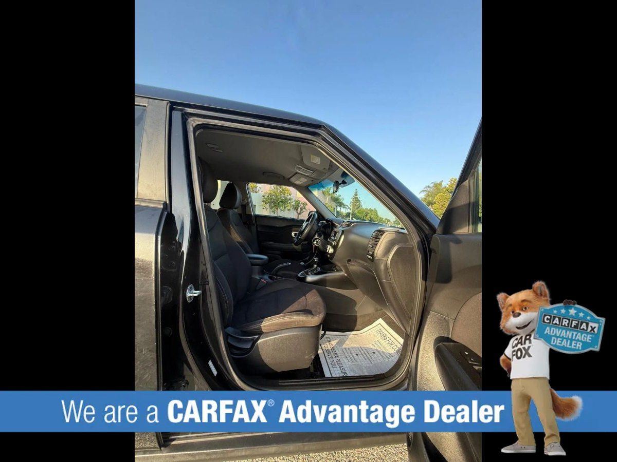 Used 2016 Kia Soul FWD image 17