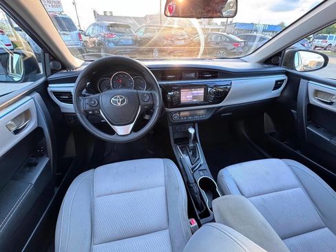 Used 2015 Toyota Corolla LE FWD image 13