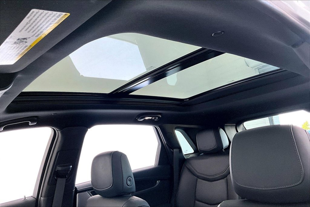 Used 2025 Cadillac XT5 Premium Luxury AWD/4WD image 21
