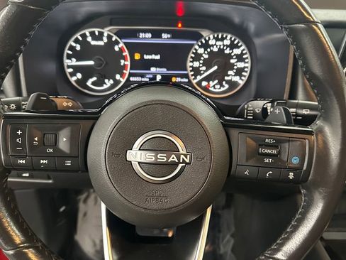 Used 2023 Nissan Rogue SV w/ SV Premium Package image 17