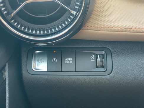 Used 2026 Chevrolet Equinox ACTIV w/ Convenience Package III FWD image 18