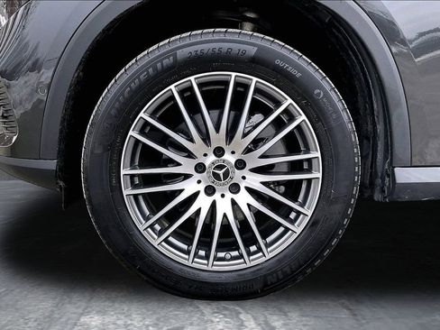 Used 2023 Mercedes-Benz GLC 300 4MATIC image 33