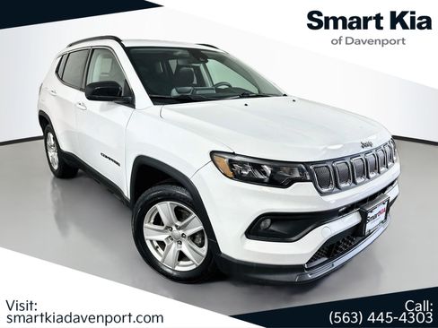 Used 2022 Jeep Compass Latitude w/ Sun and Sound Group FWD image 1