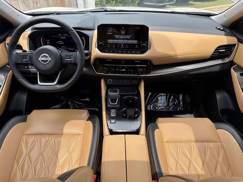 Used 2023 Nissan Rogue Platinum w/ Platinum Premium Package FWD image 19