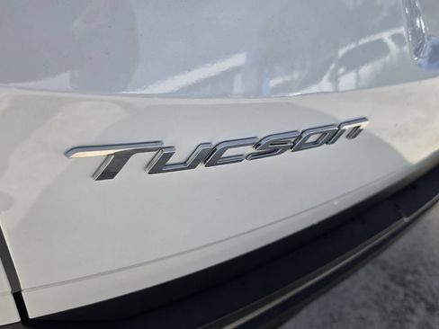 Used 2022 Hyundai Tucson SEL w/ Convenience + Premium Package FWD image 14