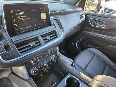 Used 2024 GMC Yukon XL SLT image 21