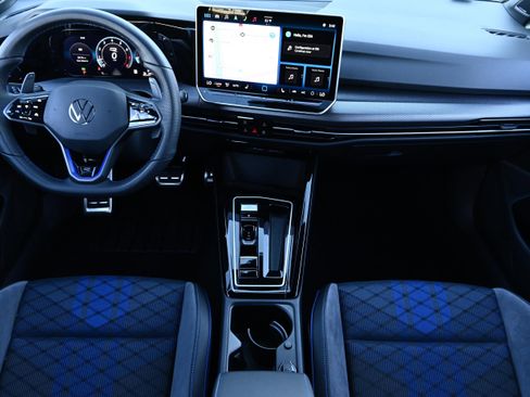 Used 2025 Volkswagen Golf w/ Euro Style Package image 13