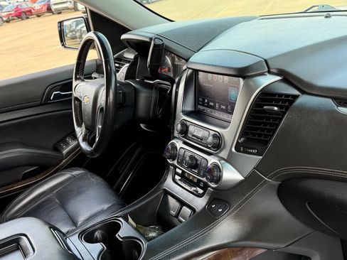 Used 2020 Chevrolet Suburban LT w/ Texas Edition Package RWD image 41