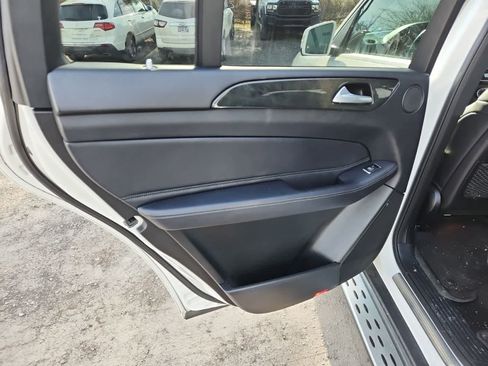 Used 2017 Mercedes-Benz GLS 450 4MATIC image 27