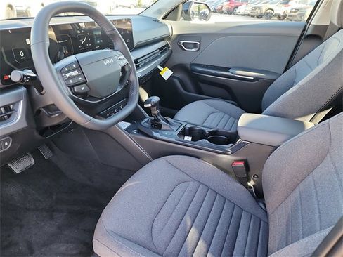New 2025 Kia K4 EX image 11