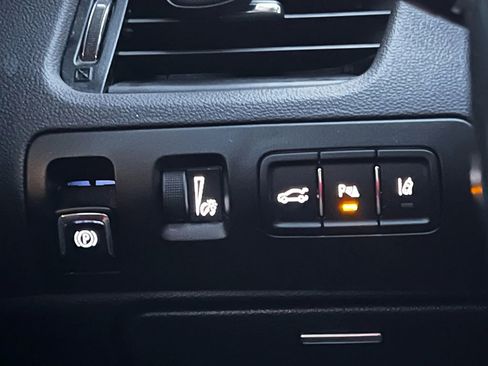 Used 2020 Chevrolet Impala Premier w/ Premier Confidence Package image 23