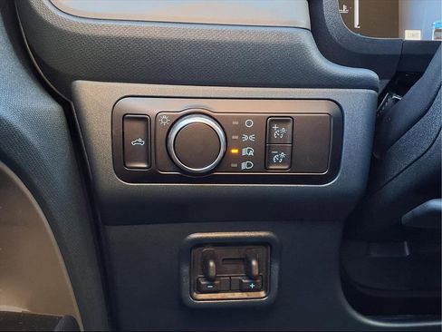 New 2025 Ford Maverick Lariat w/ Black Appearance Package image 17