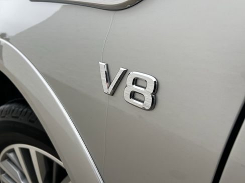 Used 2021 Nissan Armada SL w/ Captain's Chairs Package image 9