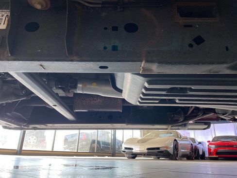 Used 2019 Ford F150 Lariat w/ Equipment Group 501A Mid image 16