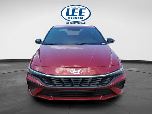 Certified 2025 Hyundai Elantra Sport FWD image 8