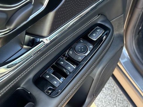 New 2025 Lincoln Corsair Grand Touring AWD/4WD image 22