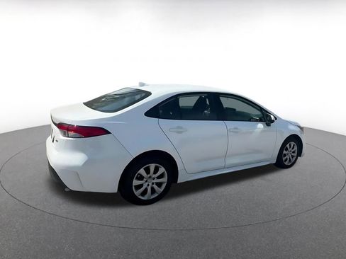 Used 2025 Toyota Corolla LE image 14