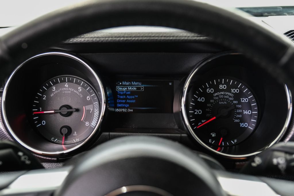 Used 2016 Ford Mustang Coupe RWD image 16