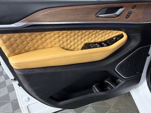 Used 2023 Jeep Grand Cherokee L Summit w/ Advanced Protech Group IV image 28