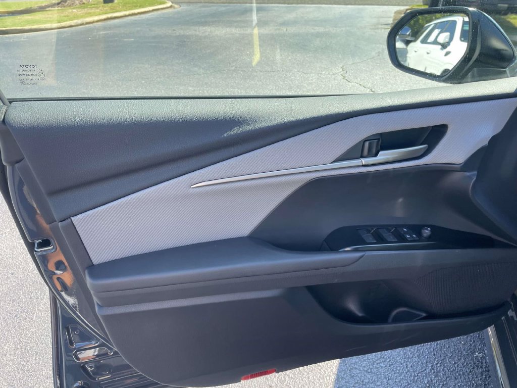 New 2026 Toyota Camry SE w/ Convenience Package FWD image 13