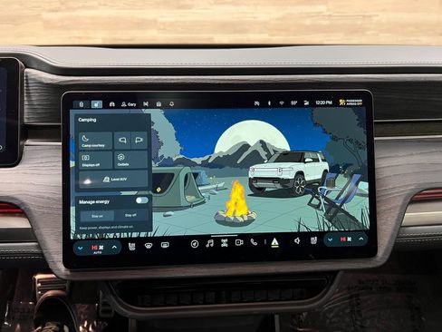 Used 2023 Rivian R1S Adventure image 20