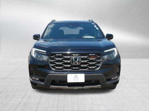 Certified 2024 Honda Passport TrailSport image 2