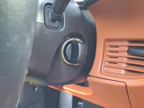 Used 2007 MAZDA MX-5 Miata Grand Touring w/ Premium Pkg image 11