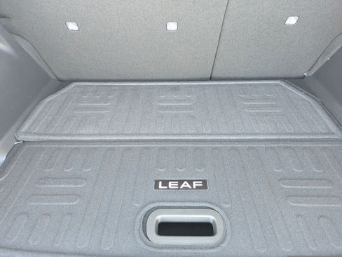 New 2026 Nissan Leaf SV+ w/ Floor Mat Package (SV+) FWD image 8