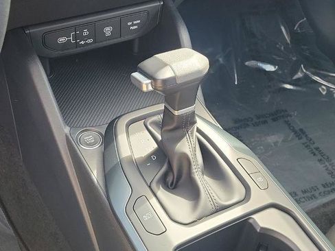Used 2025 Kia K4 FWD image 28