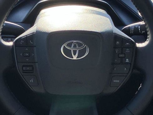 Certified 2025 Toyota Prius LE image 18